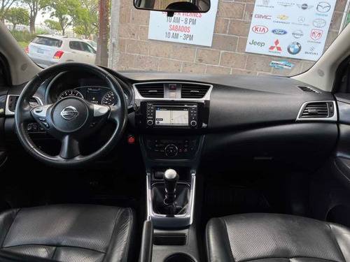 Imagen 12 de 15 de Nissan Sentra 2017 1.7 Sr Turbo Mt