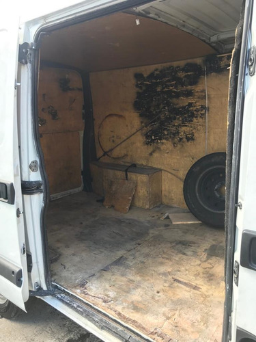 Renault Master Furgão Ano 2012 - Aceitamos Cartão
