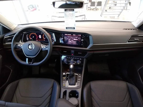 Imagen 9 de 15 de Volkswagen Vento 2021 1.4 Highline 150cv At