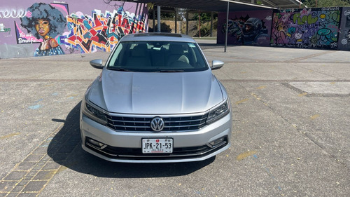 Volkswagen Passat SEL Highline