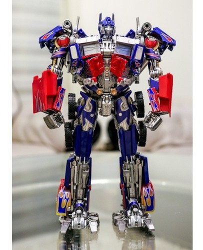 Imagen 6 de 10 de Transformers Optimus Prime Black Mamba Ls03