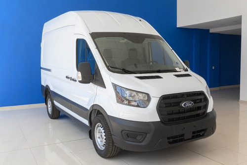 Imagen 5 de 18 de Ford Transit 2.2 Furgón Medio Techo Elevado (l2h3) (e)