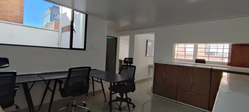 Oficina En Arriendo En Porciúncula. Cod A21656
