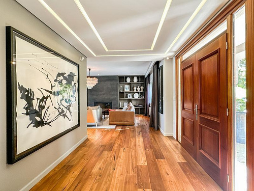 Excelente Casa Con Impecables Detalles En La Concepción Lujan