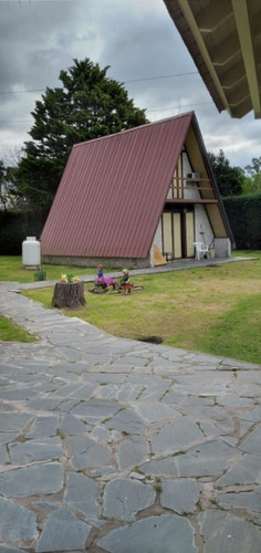 Imagen 4 de 10 de Casa Alpina De 4 Ambientes En Venta - 20 De Junio