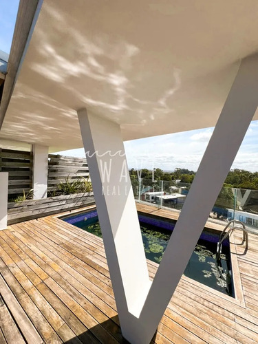 Penthouse En Alquiler En Exclusiva Torre Delamar.