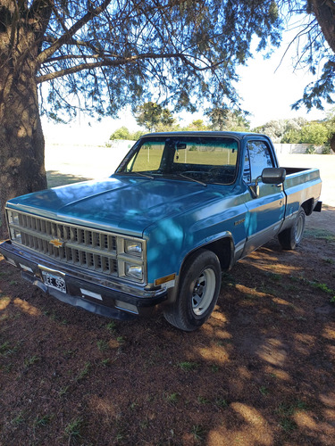 Chevrolet Silverado 1981, Americana, Buen Estado