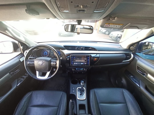Imagem 7 de 11 de Toyota Hilux Cd Srv 4x4 At 2.8 Tb