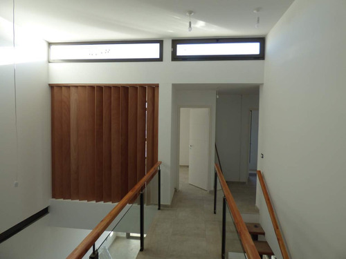 Imagen 8 de 24 de Dúplex En Venta Docta