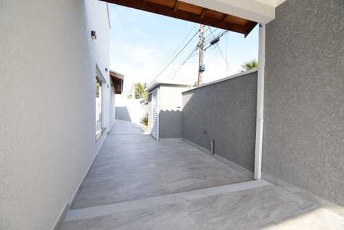 Imagem 7 de 21 de Casa Com Piscina À Venda Em Peruíbe / Sp.