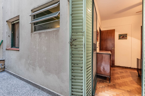 Venta 3 Amb. Patio. Apto Crédito Y Profesional. Caballito Norte.