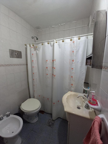 Imagen 5 de 6 de Casa Interna 2 Dormitorios Zona Fdo. Zuviría 5300