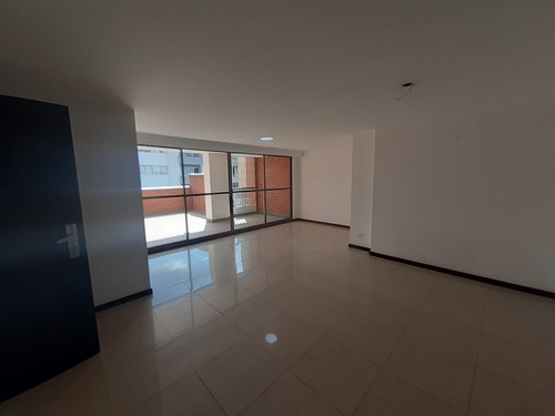 Apartamento En Venta, Laureles, Medellín 