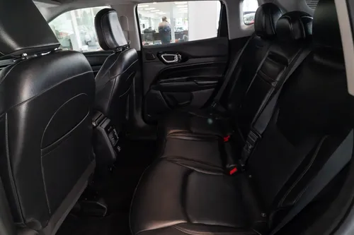 Jeep Compass 1.3T Altitude Fwd At6