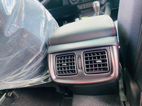 Imagen 12 de 14 de Toyota Hilux Revo 2022