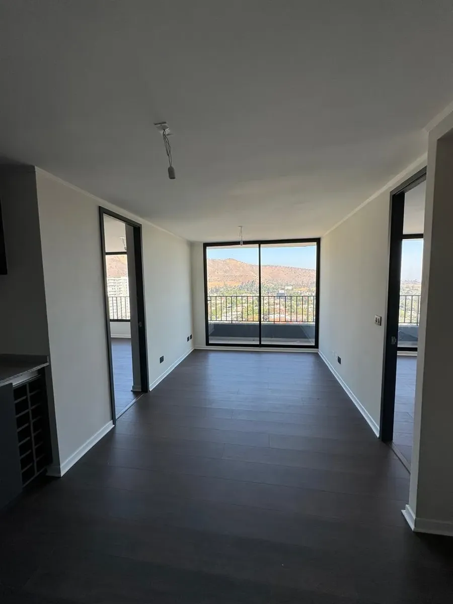 Imagen 5 de 11 de Arriendo Depto 2d 2b Estilo Mariposa Estac.+bodega San Bern
