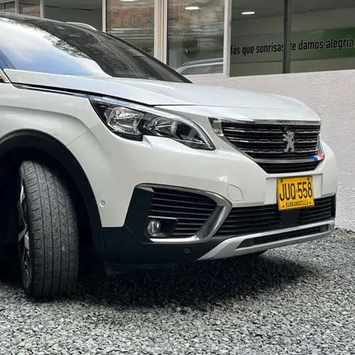 Peugeot 5008 ALLURE TP 1.6CC T 2021