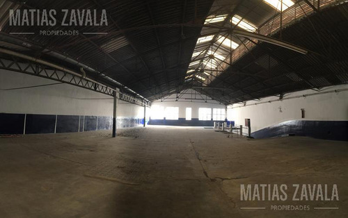 Magnifico Galpón S/ Av Caseros, Foco Comercial - P. Patricios - Única Prop En Venta En La Zona