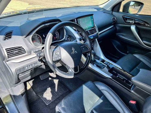 Imagem 8 de 13 de Mitsubishi Eclipse Cross Hpe 1.5 16v 165cv Aut. 2020