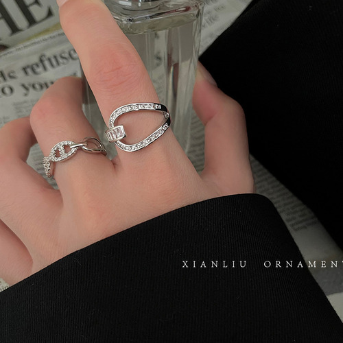 Anillo Con Forma De Nariz De Cerdo Con Diamantes De Imitació
