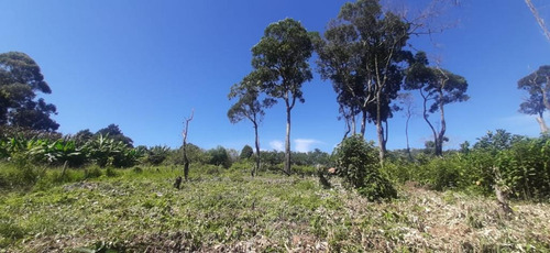 Tenha Um Terreno Em Mairinque De 500² Com Ótima Area!
