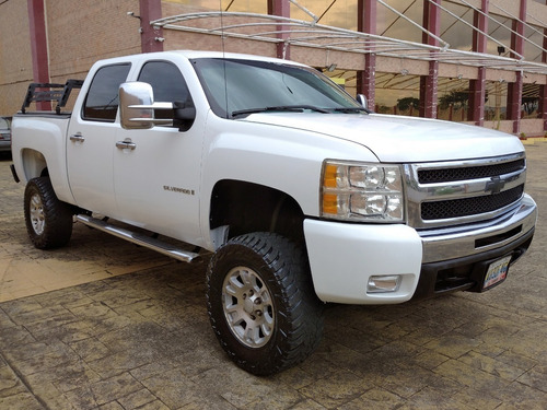 Imagen 9 de 17 de Chevrolet Silverado Ls 4x2 - Automatica