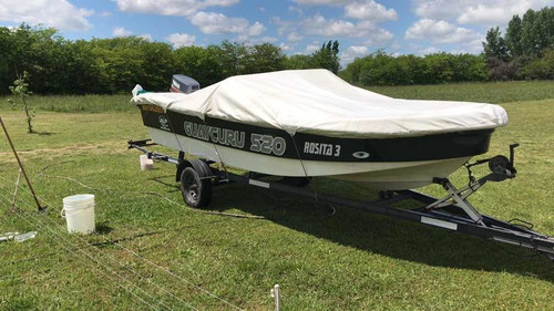 Tracker Guaycuru 520