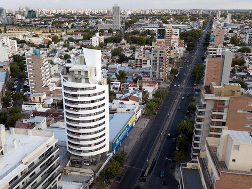 1 Dormitorio Con Vista Al Río Y Cochera