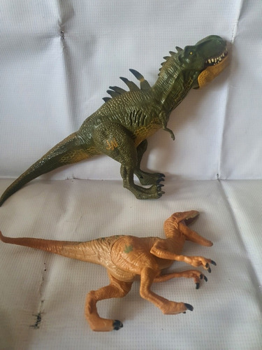 Par De Dinosaurios Jurassic World 42 Y 26 Cm Hasbro Original (Usado)
