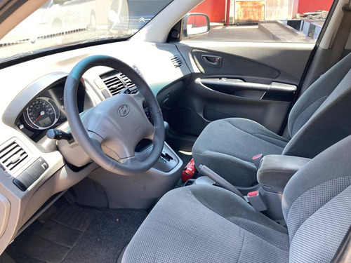 Imagem 8 de 10 de Hyundai Tucson 2.0 Mpfi Gl 16v 2wd Gasolina 4p Automático