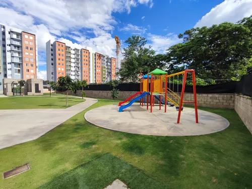 Apartamento En Arriendo En Prados Del Este. Cod A29442