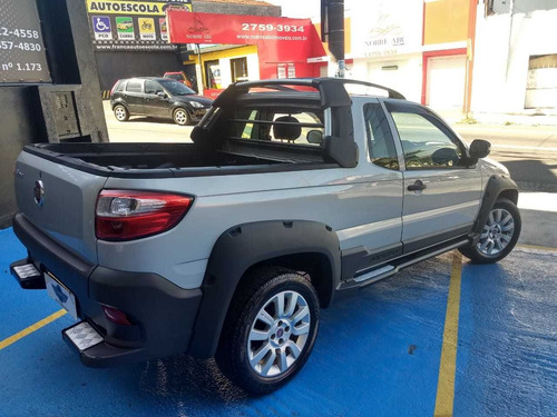 Fiat Strada 2015 1.8 16v Adventure Ce Flex 2p Financio
