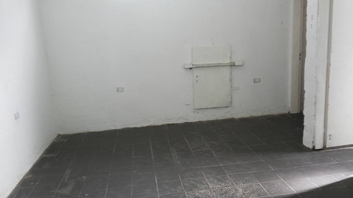 Imagen 6 de 14 de Amplio Local Comercial