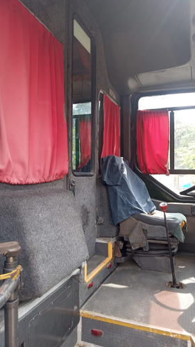 Vendo Ônibus 371 Rodoviário - Cabinado Com Banheiro