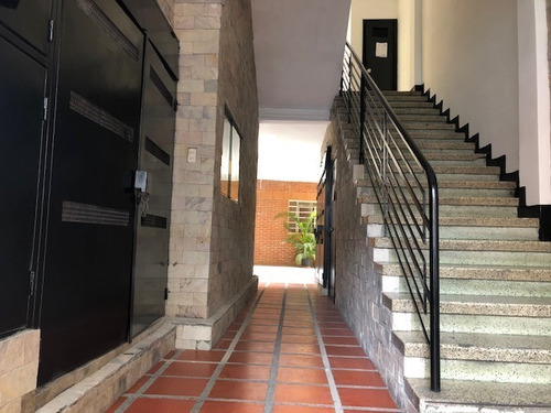 Imagen 2 de 14 de Apartamento En Venta En Chacao