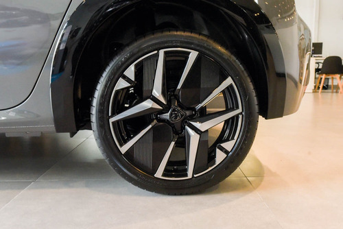 Peugeot 208 1.0T Gt