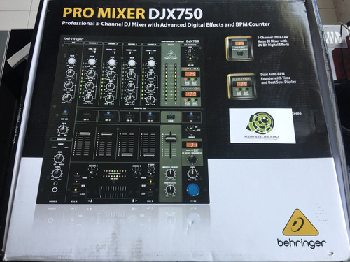 Mezclador Behringer Pro Mixer Djx750