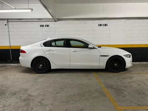 Imagem 6 de 24 de Jaguar Xe Pure