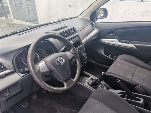 Imagen 12 de 14 de Toyota Avanza Cargo