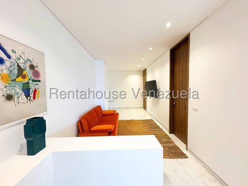 Alquíler De Lujoso Apartamento En Las Mercedes
