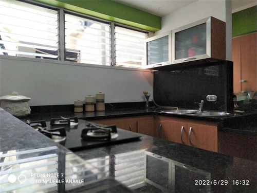 Imagen 10 de 18 de Vendo Apartamento 100m2 4h/2b/1p El Cafetal 5290