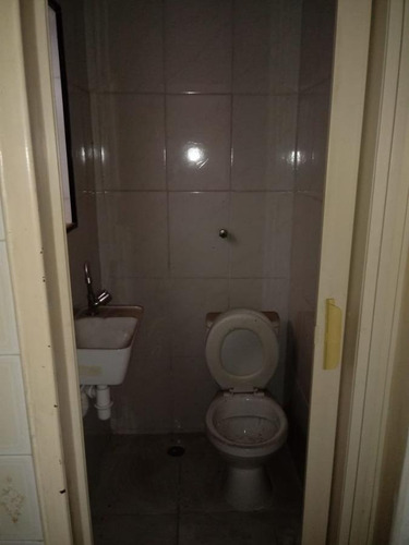 Imagem 6 de 10 de Sobrado Para Aluguel Por R$1.400,00/mês Com 2 Dormitórios, 2 Vagas E 1 Banheiro - Itaquera, São Paulo / Sp - Bdi31421