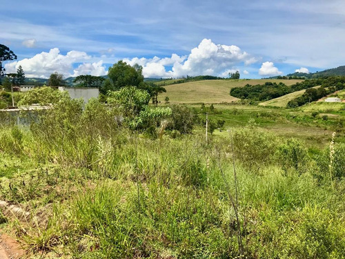 Lote/terreno 200 M2 (10x20) Na Cidade De Toledo/mg Próximo Ao Centro Da Cidade