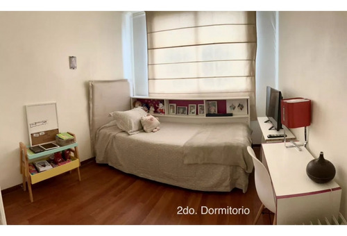 Departamento En Las Condes/ Hernando De Magallanes