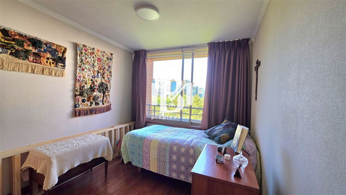 Departamento En Venta 4 Dormitorios. Las Condes