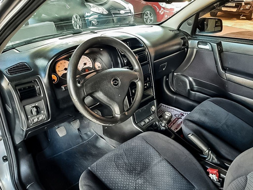 Imagem 4 de 13 de Chevrolet Astra 2.0 Mpfi Advantage 8v