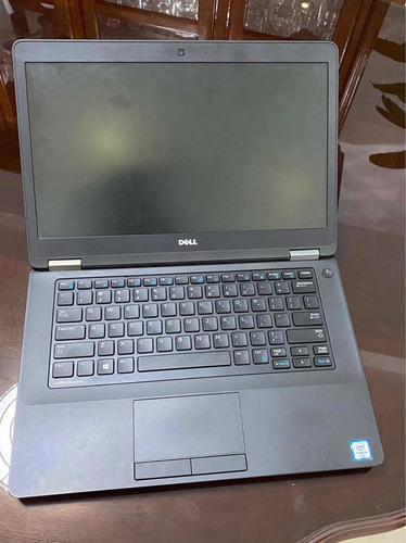 Laptop Dell Procesador I5 , 8g De Memoria Ram +cargador