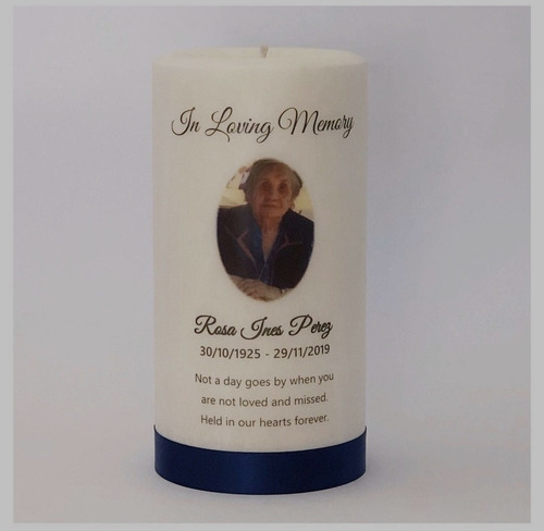 Imagen 9 de 10 de Velas Para Recordar A Su Ser Querido. Altar, Misa, Recuerdos