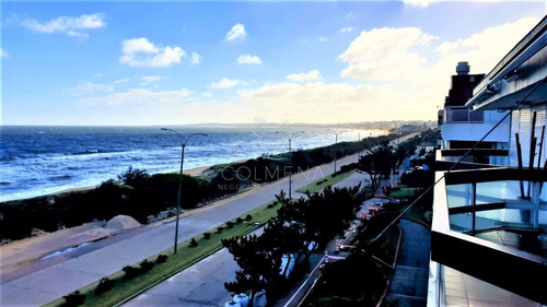 Imagen 4 de 22 de Imperdible !!! Venta Apto En 1a Linea - Mansa Con Vista De 180 Grados Al Mar Y A Todos Los Atardeceres - Punta Del Este Mansa