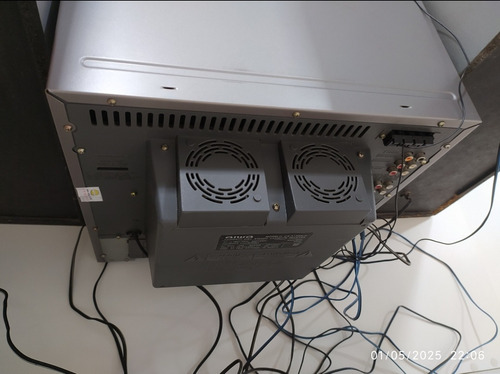 Microsystem Aiwa Xh - A 1060 Somente Retirada Em Mãos. Prateado 1000 W
